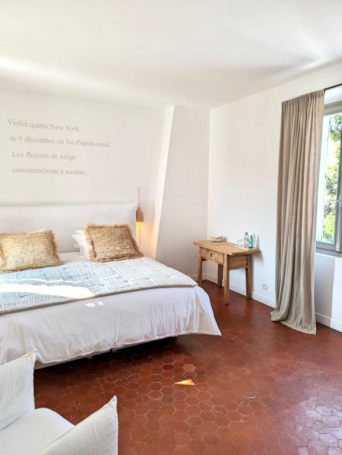 La Batisse En Blanc Hotel Голф-Жуан Екстериор снимка
